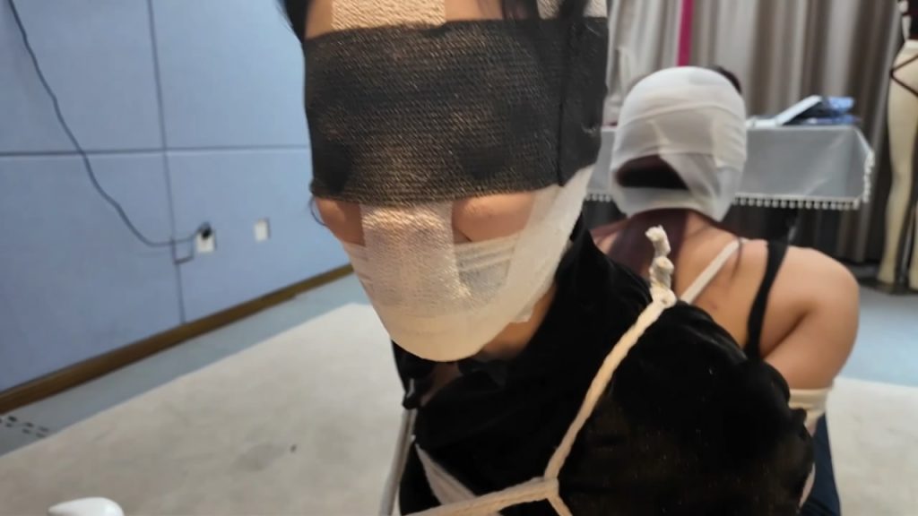 一绳所爱定拍————《绑架体验》上，黄金搭档灿灿依依出演-逍遥自在