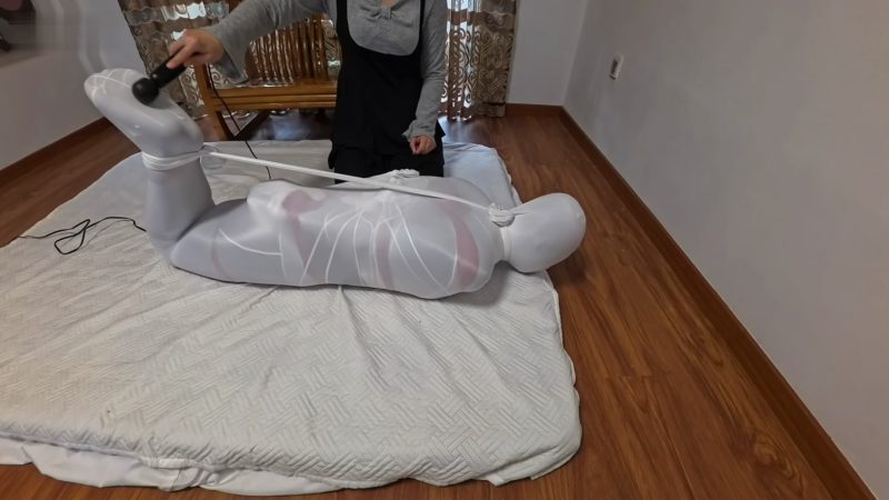 【狸猫】女M多层丝袜全包捆绑,驷马，用连裤袜做成完美的丝袜人偶-逍遥自在