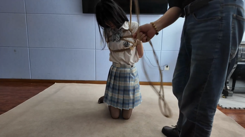 【一绳所爱】白培培大号口球日式海老缚和超紧驷马放置尝试逃脱-逍遥自在