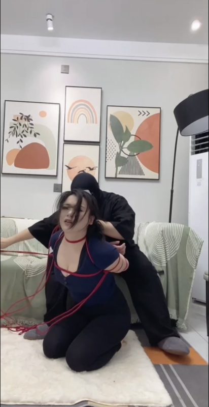 模特蓝的红绳连腿五花大绑-逍遥自在