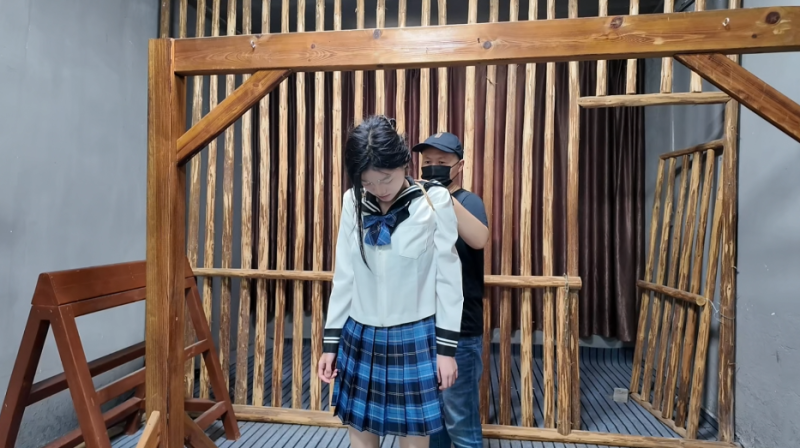 【李大侠原创】精神小妹体验绳艺《芒果主演》-逍遥自在