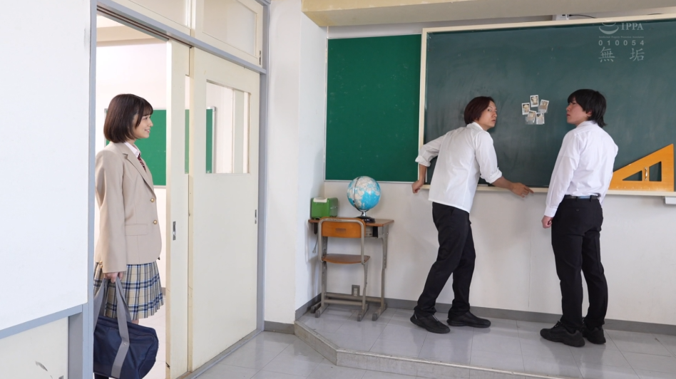 【日韩绳艺】放学后调教俱乐部～自愿堕落母畜甘心被紧缚羞辱犬化调教的女M奴隶-逍遥自在